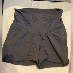 Old Navy Maternity Shorts Size Medium